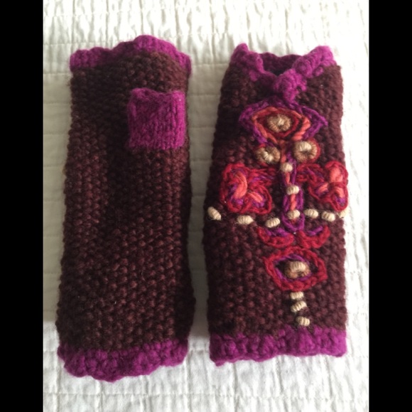 NWOT French Knot wool hand warmers - Picture 3 of 7
